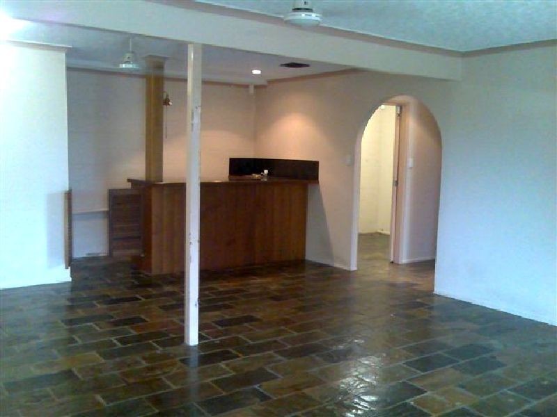 45 Manooka Drive, Cannonvale QLD 4802