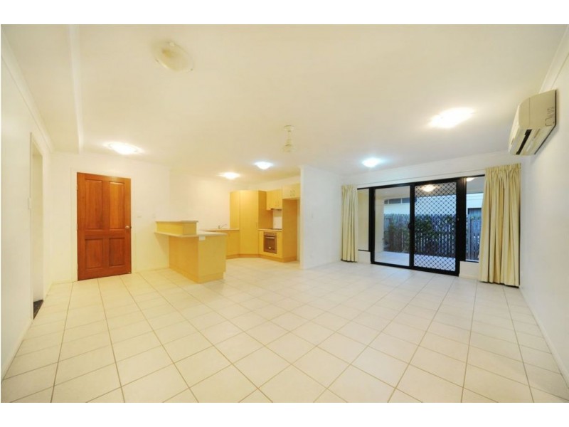 13 & 16/16 Beach Road, Cannonvale QLD 4802