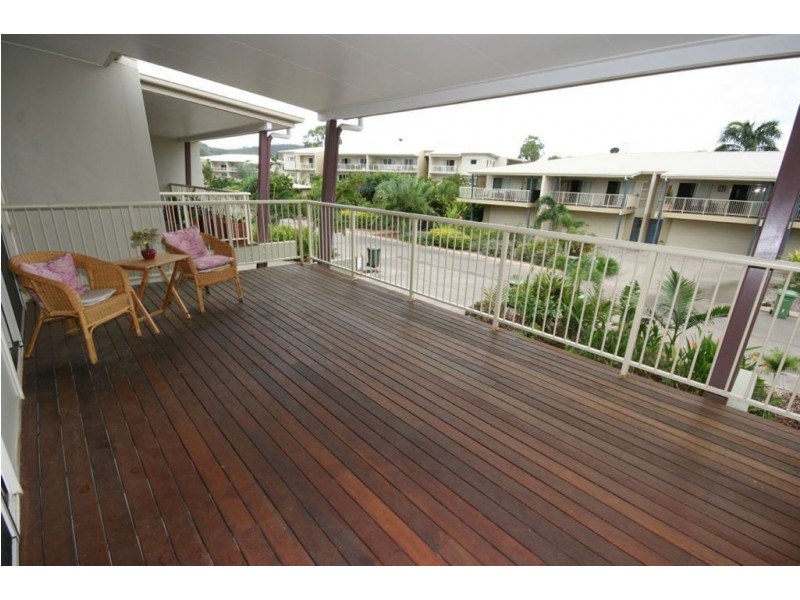 12/21 Shute Harbour Road, Cannonvale QLD 4802