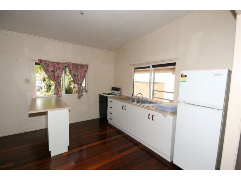 136 Shute Harbour Road, Cannonvale QLD 4802
