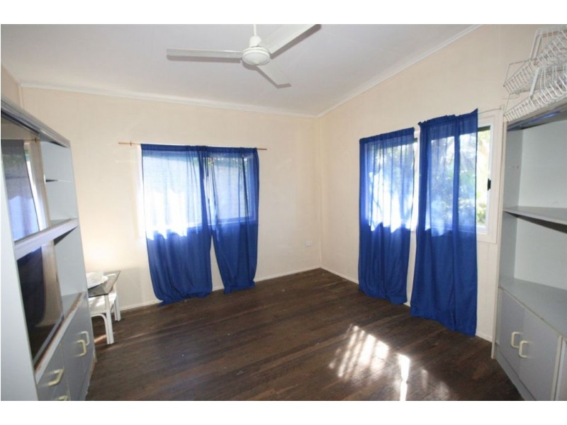 136 Shute Harbour Road, Cannonvale QLD 4802
