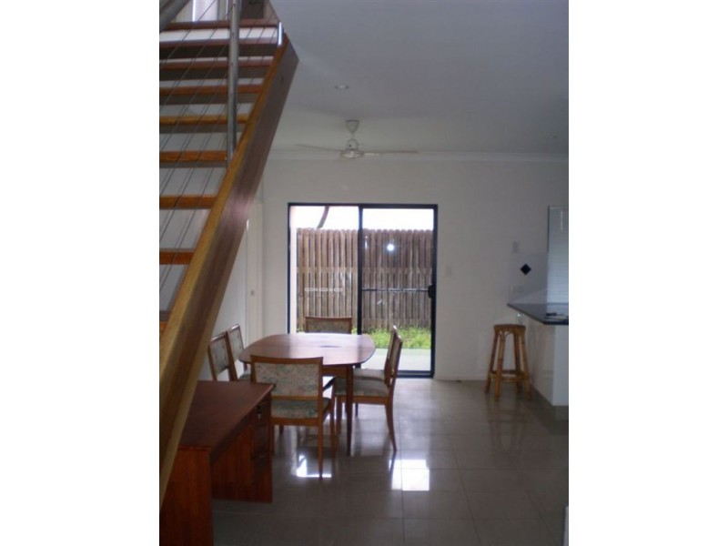 6/5 Erromango Drive, Cannonvale QLD 4802