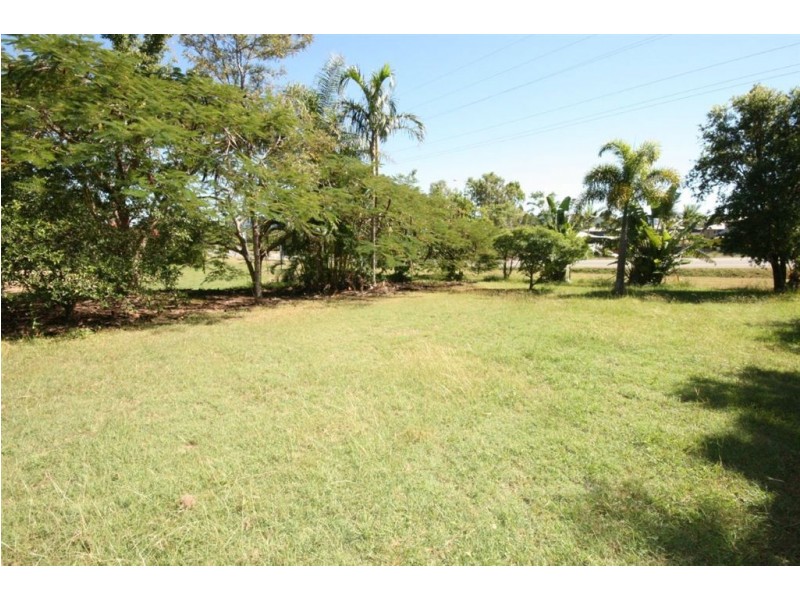 5 William Close, Cannonvale QLD 4802