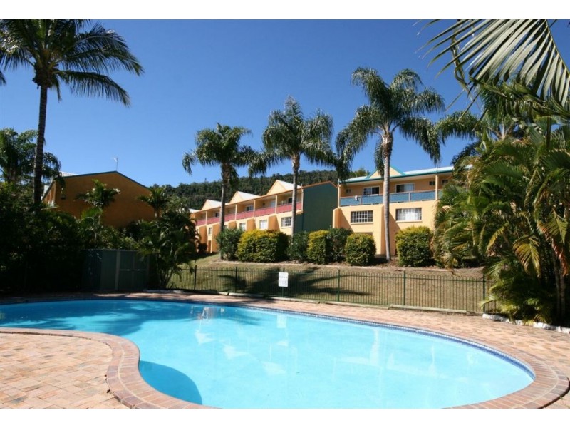 10/3 Eshelby Drive, Cannonvale QLD 4802