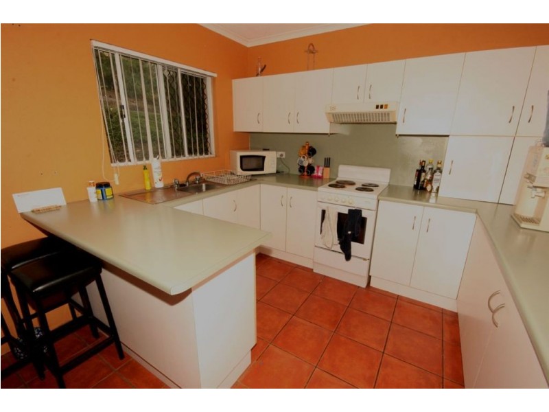 10/3 Eshelby Drive, Cannonvale QLD 4802