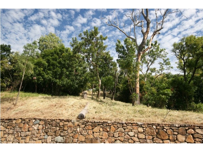 4 Nara Avenue, Airlie Beach QLD 4802