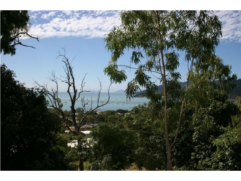 4 Nara Avenue, Airlie Beach QLD 4802