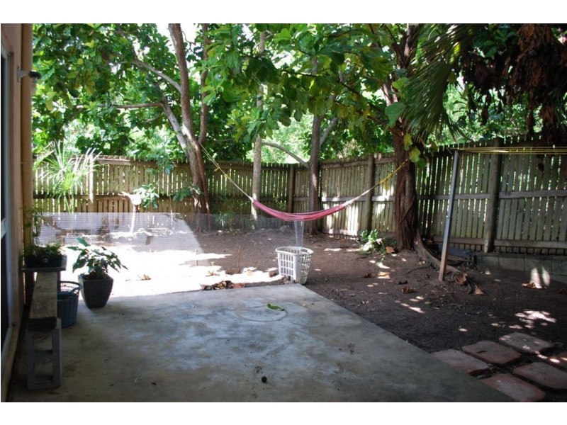 8/5 Eshelby Drive, Cannonvale QLD 4802