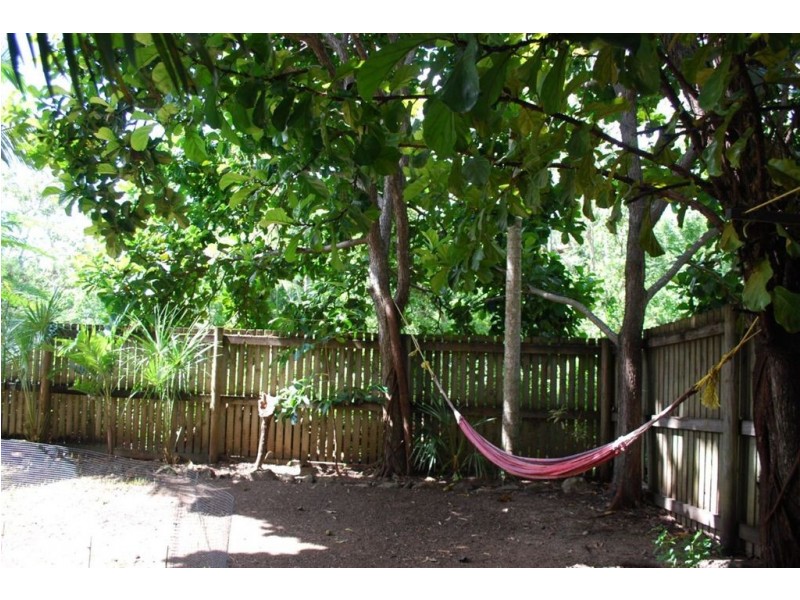 8/5 Eshelby Drive, Cannonvale QLD 4802