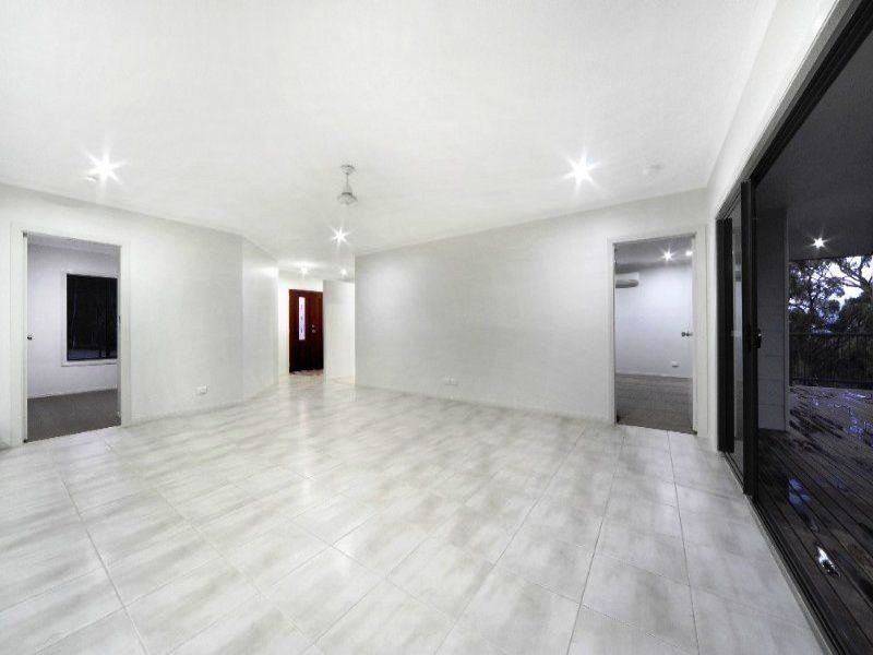 5 Scarlett Gum Cres, Cannonvale QLD 4802