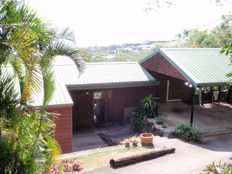 13 Woodwark Crescent, Cannonvale QLD 4802