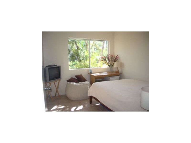 16/12 Eshelby Drive, Cannonvale QLD 4802