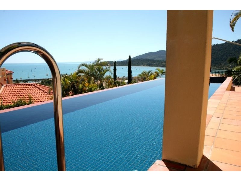 6/12-14 Golden Orchid Drive, Airlie Beach QLD 4802
