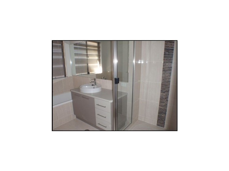 2/1 Rainbow Place, Jubilee Pocket QLD 4802