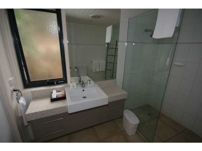 Cabin 3 Peppers Palm Bay, Long Island QLD 4741