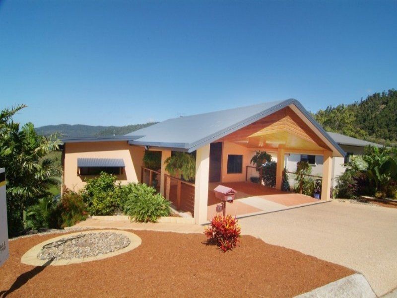 17a Nara  Ave, Airlie Beach QLD 4802
