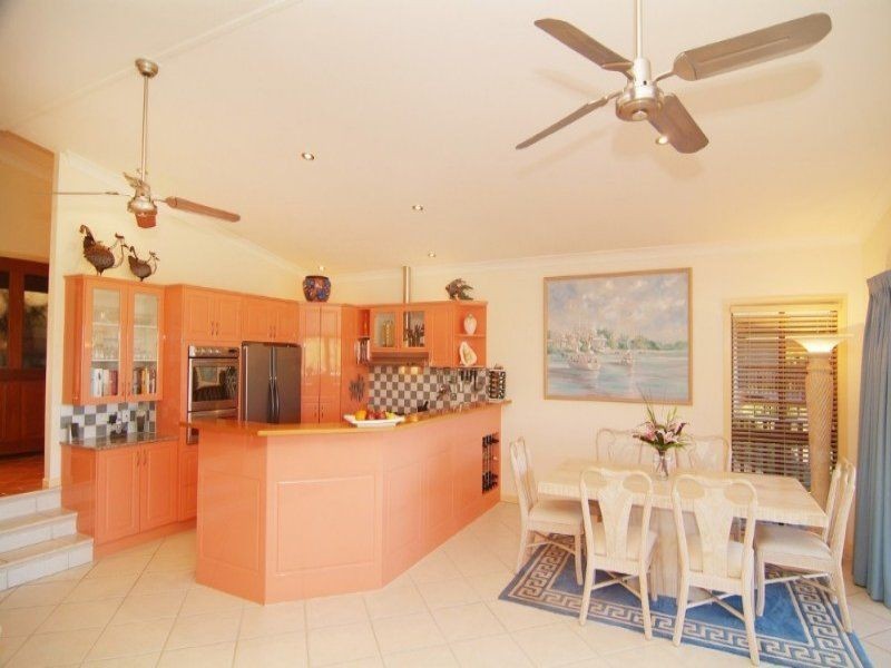 17a Nara  Ave, Airlie Beach QLD 4802