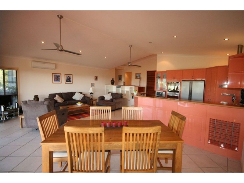 17a Nara  Ave, Airlie Beach QLD 4802