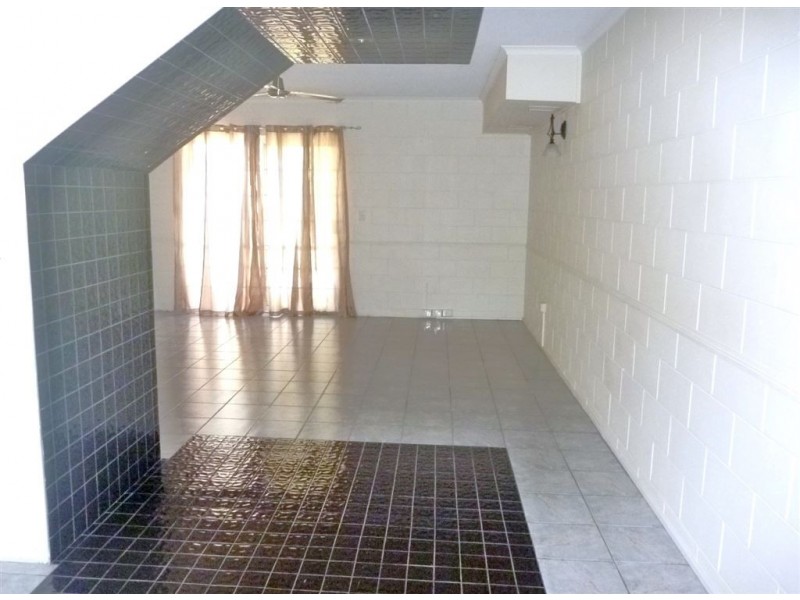 35/11 Island Drive, Cannonvale QLD 4802