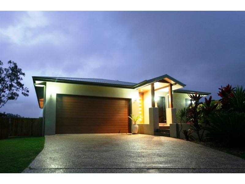3 Jonquill Court, Cannonvale QLD 4802