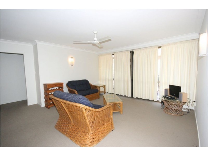 21/2 Eshelby Drive, Cannonvale QLD 4802