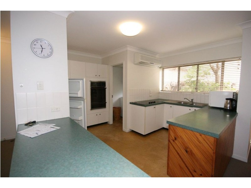 21/2 Eshelby Drive, Cannonvale QLD 4802