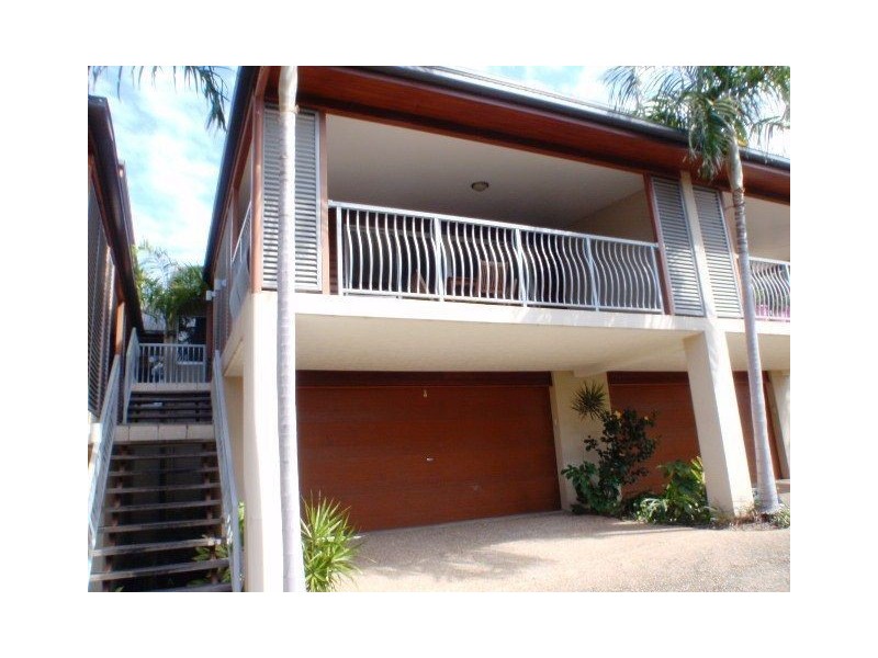 2/36 Waterson Way, Airlie Beach QLD 4802