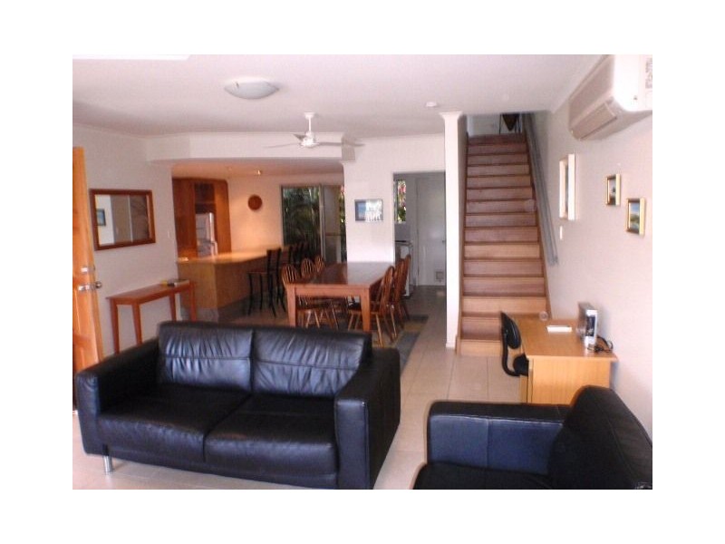 2/36 Waterson Way, Airlie Beach QLD 4802