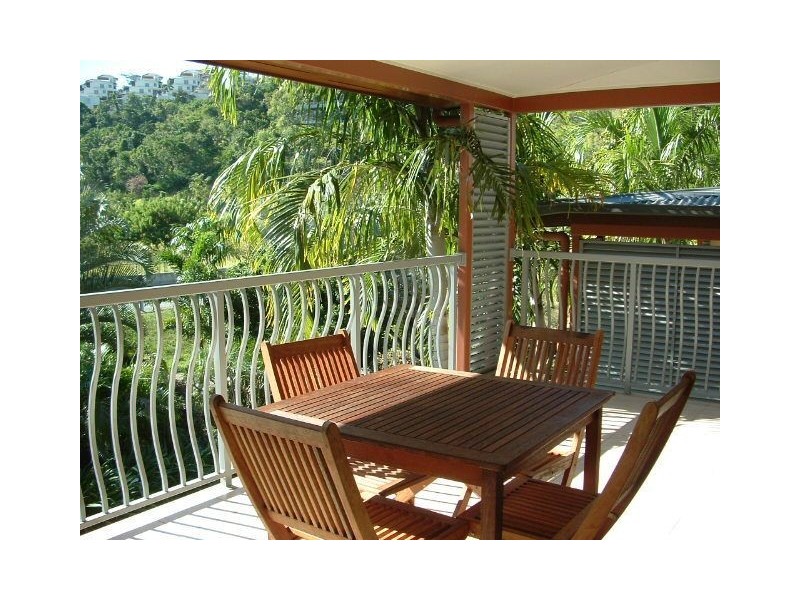 2/36 Waterson Way, Airlie Beach QLD 4802