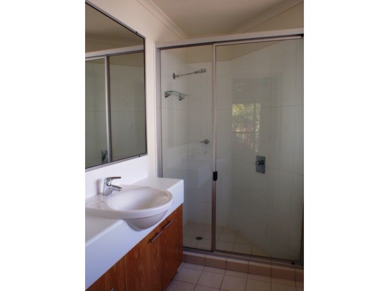 2/36 Waterson Way, Airlie Beach QLD 4802