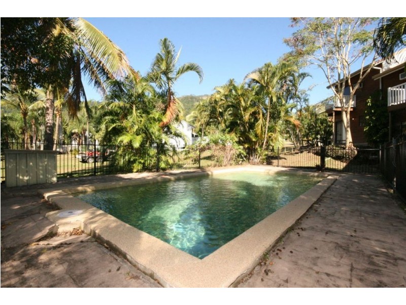 4/11 Tropic Road, Cannonvale QLD 4802