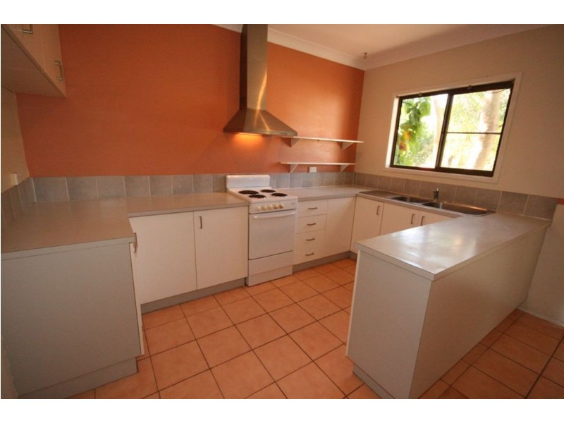 4/11 Tropic Road, Cannonvale QLD 4802
