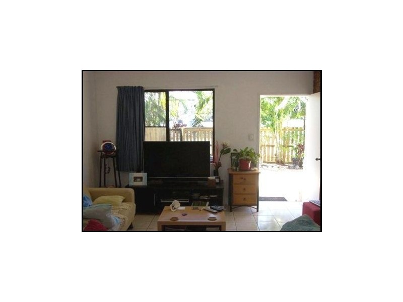 3/5 Pleasant Drive, Cannonvale QLD 4802