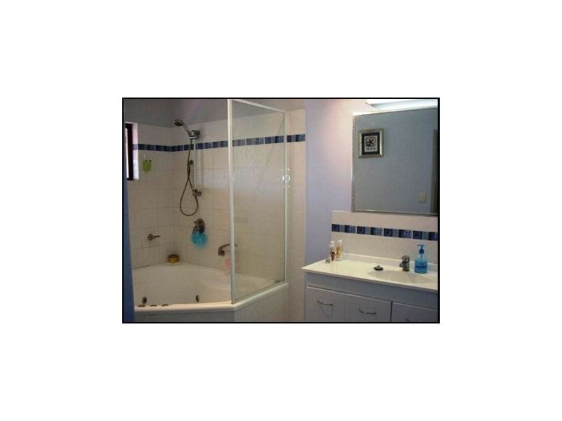 3/5 Pleasant Drive, Cannonvale QLD 4802