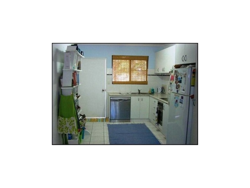 3/5 Pleasant Drive, Cannonvale QLD 4802