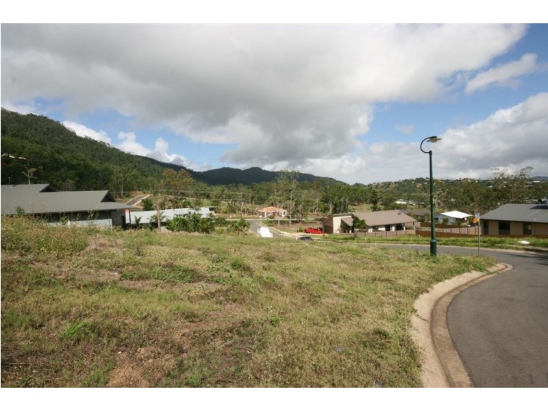 71 Country Road, Cannonvale QLD 4802