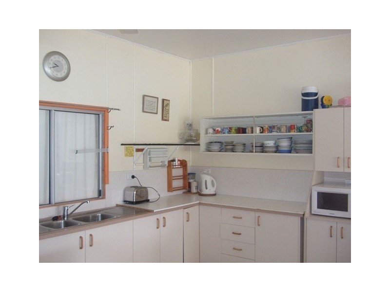 12 Broadwater Avenue, Airlie Beach QLD 4802