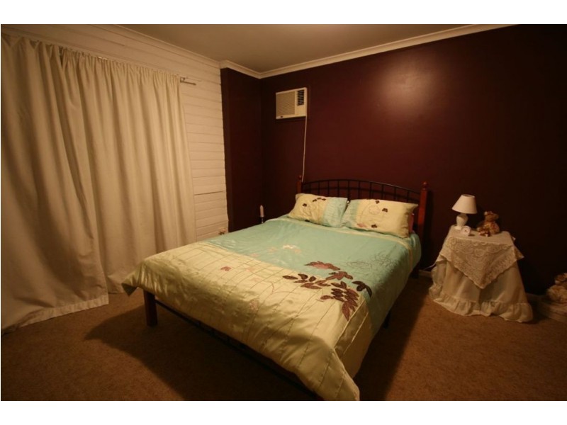 7 Laurence Close, Cannonvale QLD 4802