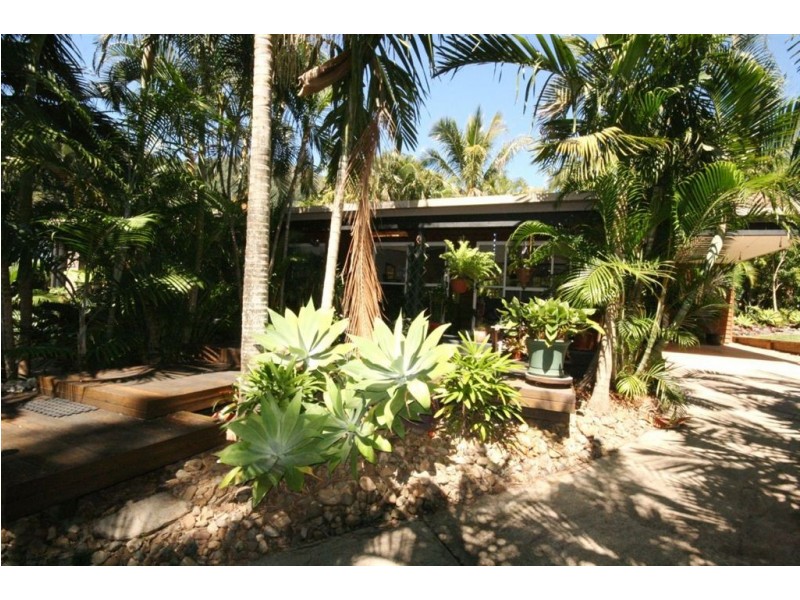 7 Laurence Close, Cannonvale QLD 4802