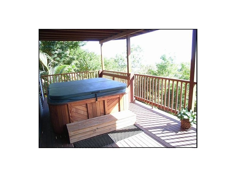 23 Panormaic Court, Cannonvale QLD 4802