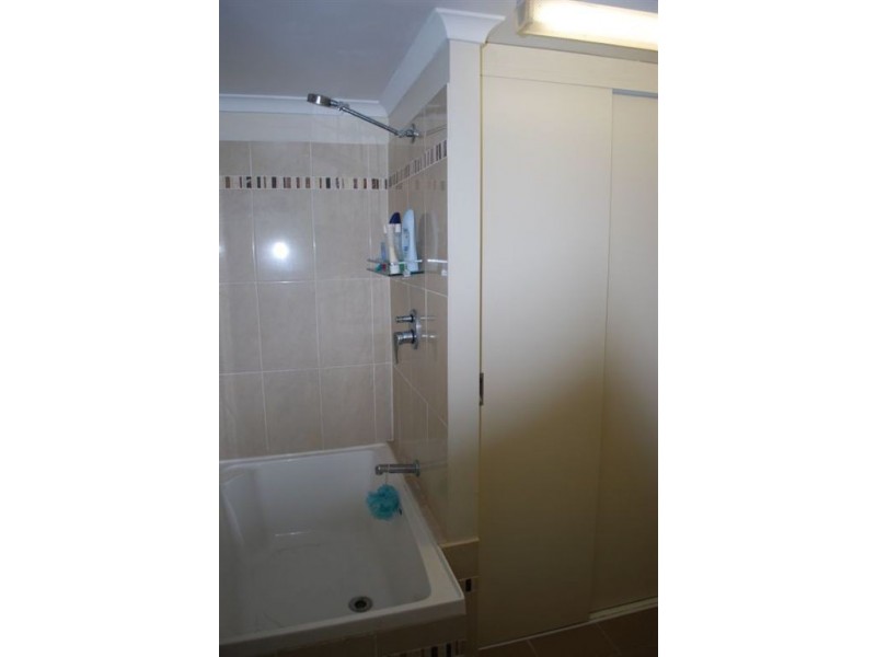 2/19 Tropic Road, Cannonvale QLD 4802