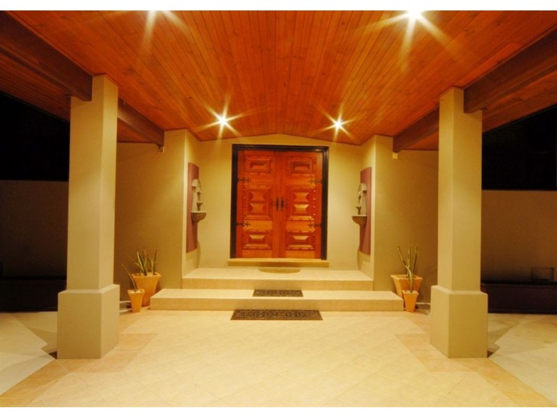 48 Pepperberry Lane, Cannonvale QLD 4802