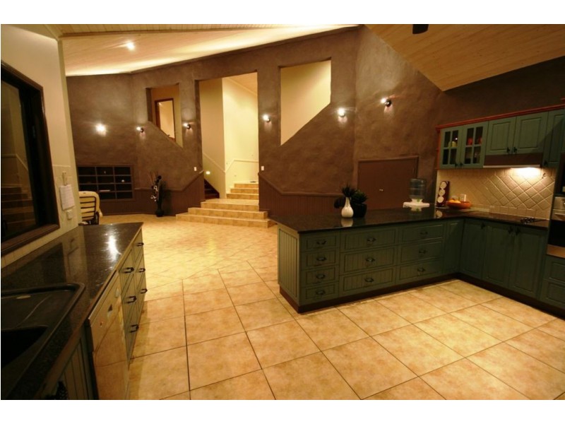 48 Pepperberry Lane, Cannonvale QLD 4802