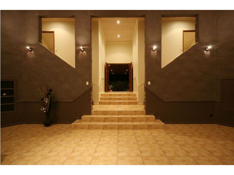 48 Pepperberry Lane, Cannonvale QLD 4802