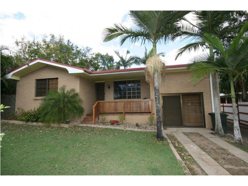 6 Picaninni Close, Cannonvale QLD 4802