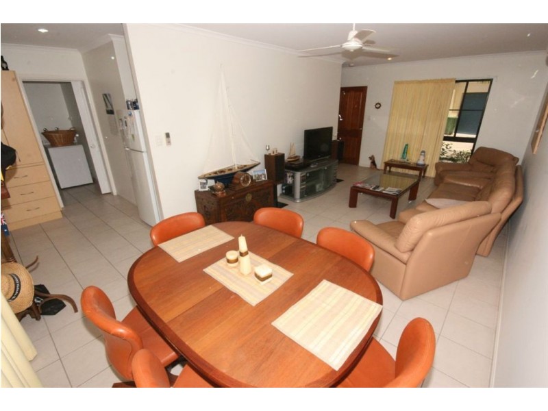 21/16 Beach Road, Cannonvale QLD 4802