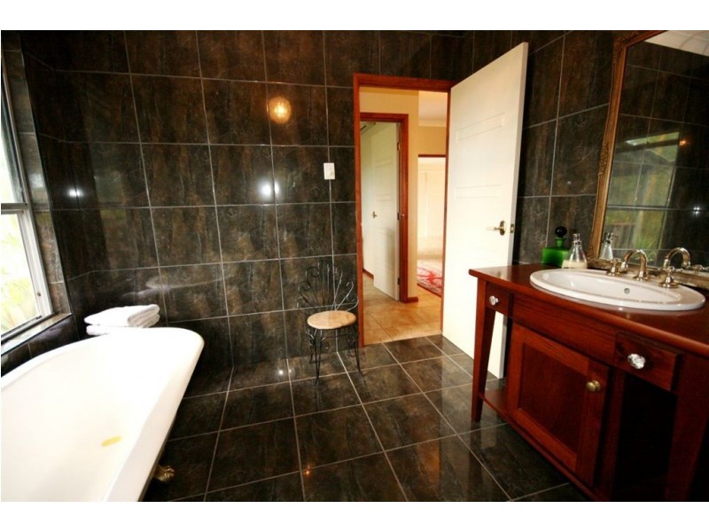 72 Staniland Drive, Strathdickie QLD 4800