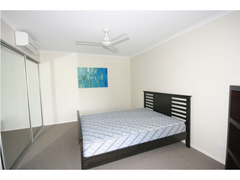 2/14 Waterson Way, Airlie Beach QLD 4802