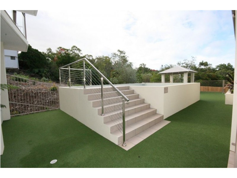 2/14 Waterson Way, Airlie Beach QLD 4802
