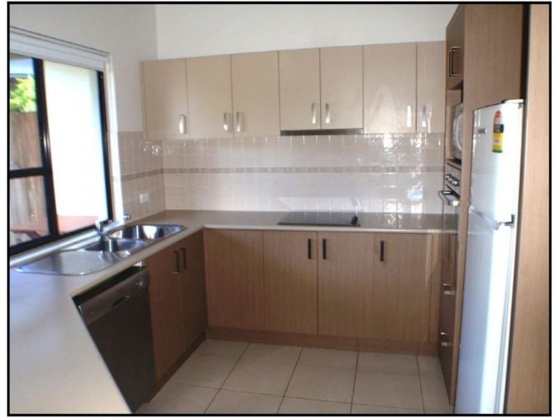 42/25 Abell Road, Cannonvale QLD 4802